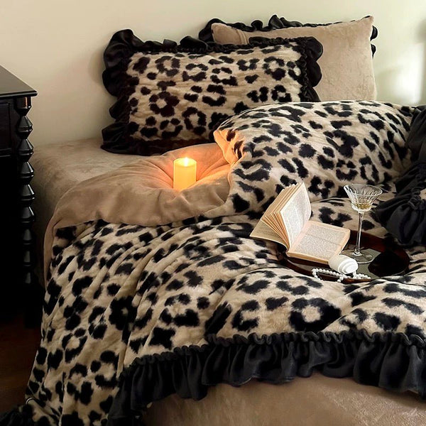 Lindsay Bedsheet Set - Verra Living
